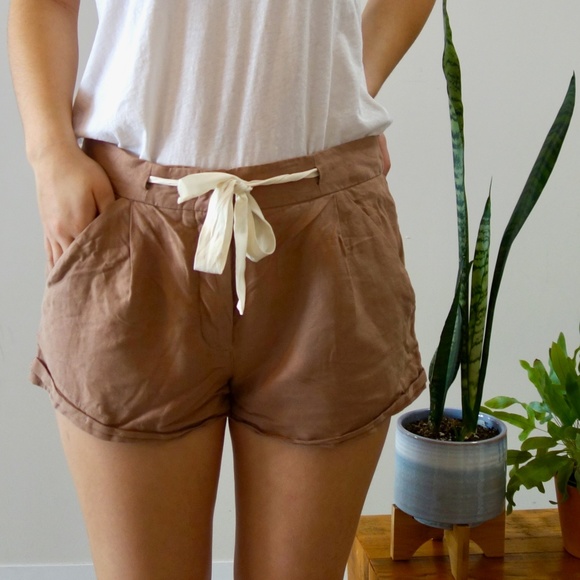 Aritzia Pants - Aritzia | wilfred linen allegra shorts